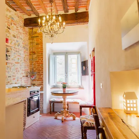 Casa Raffaella 1 Tuscan Charm In Medieval Apartment